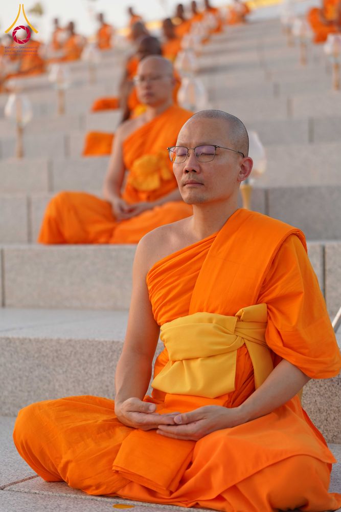 ภาพ No.312085:วันอังคารที่ 3 มีนาคม พ.ศ.2569 พิธีเวียนประทักษิณและจุดมาฆประทีป ณ ลานธรรมพระมหาธรรมกายเจดีย์ วัดพระธรรมกาย