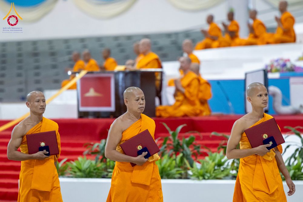 ภาพ No.308732:วันที่ 1 กุมภาพันธ์ พ.ศ. 2569 พิธีรับประกาศนียบัตร และพระของขวัญพระธรรมยาตรา ณ สภาธรรมกายสากล วัดพระธรรมกาย จ.ปทุมธานี