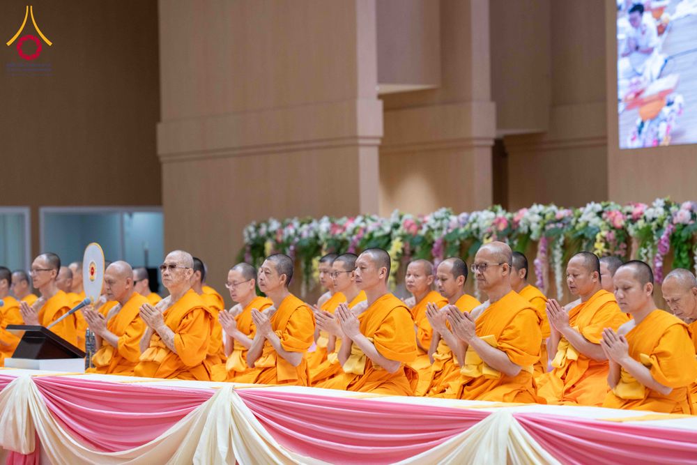 ภาพ No.313654:วันอาทิตย์ที่ 15 มีนาคม พ.ศ. 2569 พิธีร่วมบุญบรรพชาสามเณร 5000 รูป ณ ห้องแก้วสารพัดนึก 2 สภาธรรมกายสากล วัดพระธรรมกาย