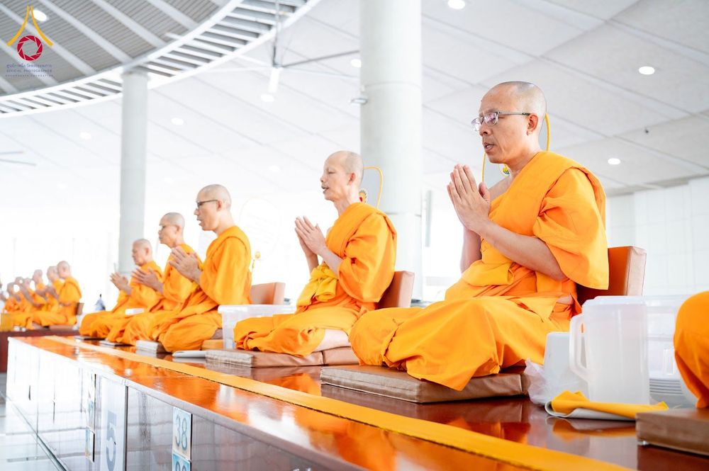 ภาพ No.346106:วันที่ 28 สิงหาคม พ.ศ.2569 พิธีบุพเปตพลี ครั้งที่ 186 ร่วมอุทิศส่วนกุศล แด่หมู่ญาติผู้ล่วงลับไปแล้ว และเป็นปัจจัยสนับสนุน การเผยแผ่พระพุทธศาสนา ณ หอฉันคุณยายอาจารย์ วัดพระธรรมกาย