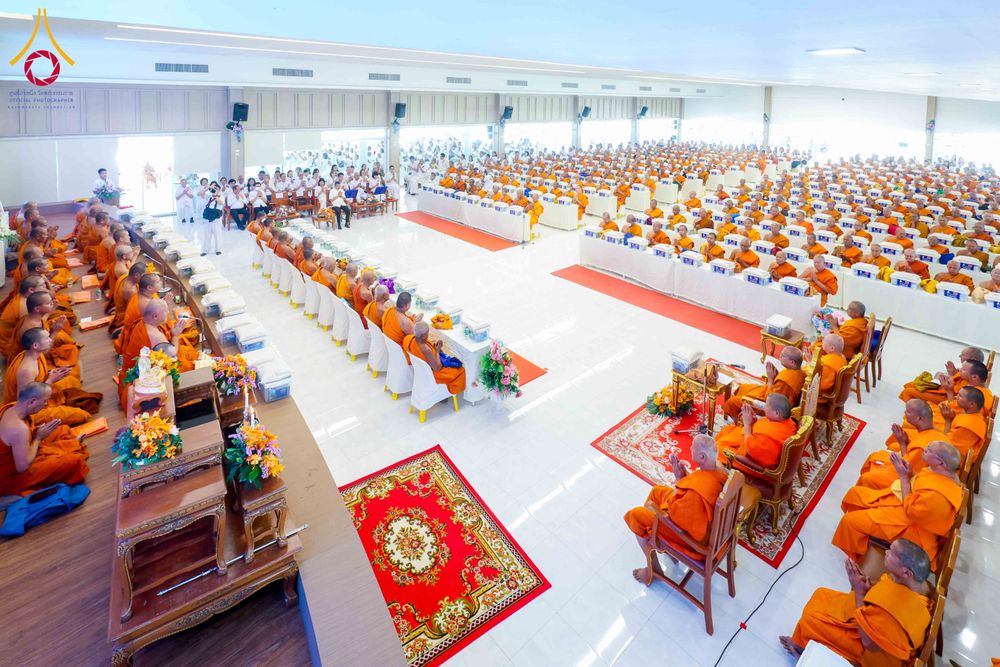 ภาพ No.313756:วันเสาร์ที่ 14 มีนาคม พ.ศ. 2569 พิธีตักบาตรแด่คณะสงฆ์ 323 วัด 4 จังหวัดชายแดนภาคใต้ พิธีถวายสังฆทานแด่คณะสงฆ์ 323 วัด ปีที่ 22 ครั้งที่ 183 พิธีมอบกองทุนหนุนแรงใจช่วยครูใต้ ปีที่ 19 ครั้งที่ 146 และพิธีทำบุญอุทิศส่วนกุศลให้ผู้วายชนม์ ณ ศูนย์ปฏิบัติธรรมภา