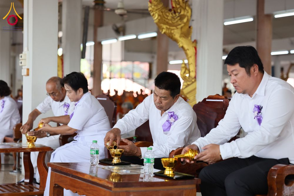 ภาพ No.300418:วันที่ 22 มกราคม พ.ศ. 2569 พิธีทอดผ้าป่าทำนุบำรุงศาสนสถาน ณ วัดรางกำหยาด ต.บางภาษี อ.บางเลน จ.นครปฐม ในโครงการธรรมยาตรา กตัญญูบูชา มหาปูชนียาจารย์ พระมงคลเทพมุนี(สด จนฺทสโร) พระผู้ปราบมาร อนุสรณ์สถาน 7 แห่ง ปีที่ 14