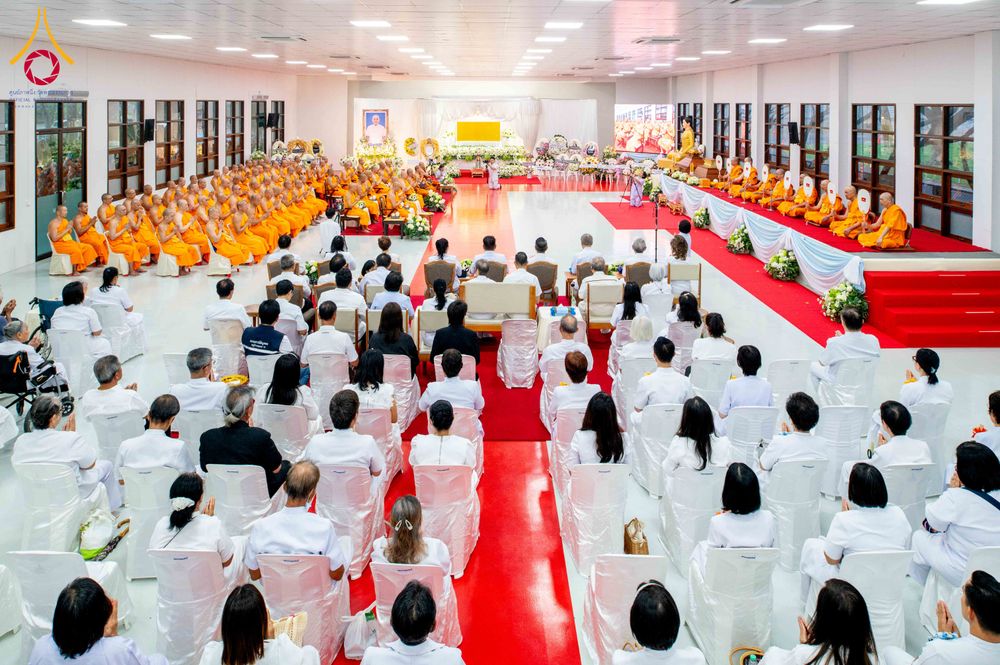 ภาพ No.314678:วันเสาร์ที่ 21 มีนาคม พ.ศ. 2569 พิธีบำเพ็ญกุศล คุณพ่อณรงค์ จินตมากุล  สิริอายุ 99 ปี 11 เดือน โยมบิดา พระครูปลัดรัตนวีรวัฒน์ (รังสฤษดิ์ อิทฺธิจินตโก) ที่ปรึกษาเจ้าคณะจังหวัดปทุมธานี เจ้าอาวาสวัดพระธรรมกาย  ณ ห้องปลูกศรัทธา 2 วัดพระธรรมกาย ปทุมธานี