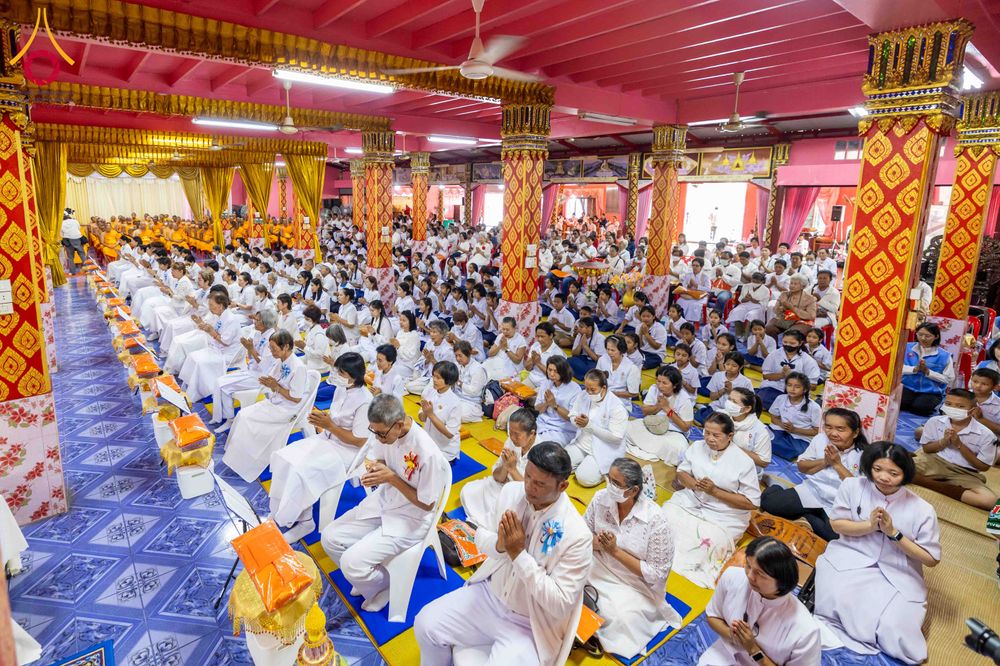 ภาพ No.303693:วันที่ 27 มกราคม พ.ศ. 2569 พิธีทอดผ้าป่าทำนุบำรุงศาสนสถาน ณ วัดตะเคียน อ.บางกรวย จ.นนทบุรี ในโครงการธรรมยาตรา กตัญญูบูชา มหาปูชนียาจารย์ พระมงคลเทพมุนี(สด จนฺทสโร) พระผู้ปราบมาร อนุสรณ์สถาน 7 แห่ง ปีที่ 14