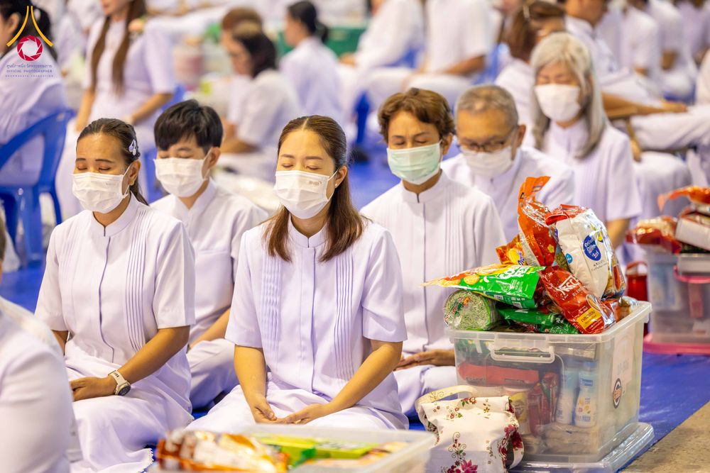 ภาพ No.308192:วันที่ 1  กุมภาพันธ์ พ.ศ. 2569 พิธีตักบาตรข้าวสารอาหารแห้ง ณ บ้านแก้วเรือนทองคุณยาย สภาธรรมกายสากล วัดพระธรรมกาย