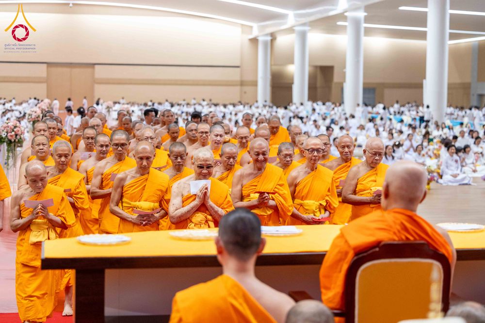 ภาพ No.310600:วันอาทิตย์ที่ 22 กุมภาพันธ์ พ.ศ. 2569 พิธีมุทิตาสักการะในโอกาสอายุวัฒนะมงคล 80 ปี พระพรหมวชิรปัญญาจารย์ (ทองดี สุรเตโช ป.ธ.9) ณ ห้องแก้วสารพัดนึก 2 วัดพระธรรมกาย จ.ปทุมธานี