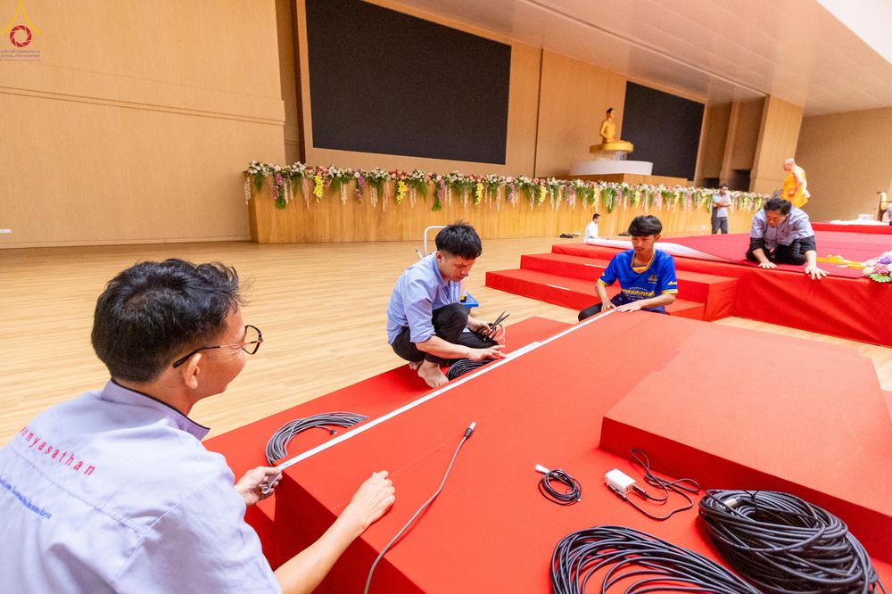 ภาพ No.322800:วันที่ 15-18 เมษายน พ.ศ.2569 การเเตรียมโต๊ะฉัน , เตรียมจุดพักค้าง , เรียงเก้าอี้ , เรียงกล่องไทยธรรม  เพื่องานถวายมหาสังฆทาน 40,000 กว่าวัดทั่วประเทศ วันคุ้มครองโลก 22 เมษายน พ.ศ.2569 วัดพระธรรมกาย