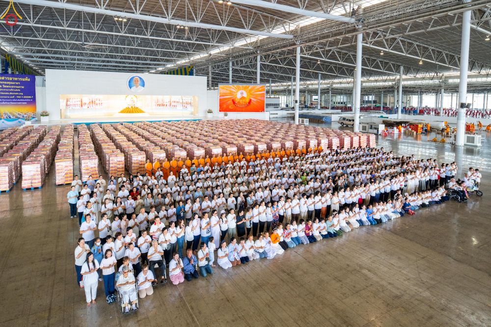 ภาพ No.322204:วันที่ 14 เมษายน พ.ศ.2569 การเตรียมกล่องไทยธรรม วันสุดท้าย เพื่องานถวายมหาสังฆทาน 40,000 กว่าวัดทั่วประเทศ วันคุ้มครองโลก 22 เมษายน พ.ศ.2569 วัดพระธรรมกาย