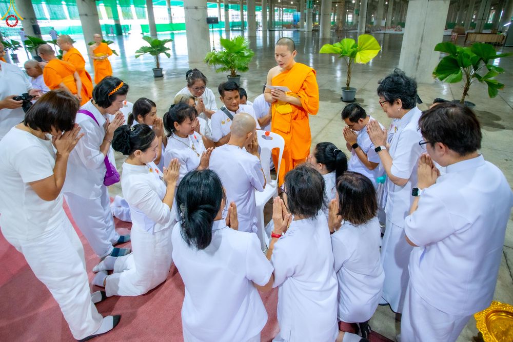 ภาพ No.333572:วันอาทิตย์ที่ 7 มิถุนายน พ.ศ.2569 พิธีตัดปอยผมและปลงผมนาคธรรมทายาท โครงการบรรพชาและอุปสมบทหมู่ธรรมทายาท รุ่นผู้บริหาร รุ่นที่ 16 ณ วิหารคด 11 วัดพระธรรมกาย