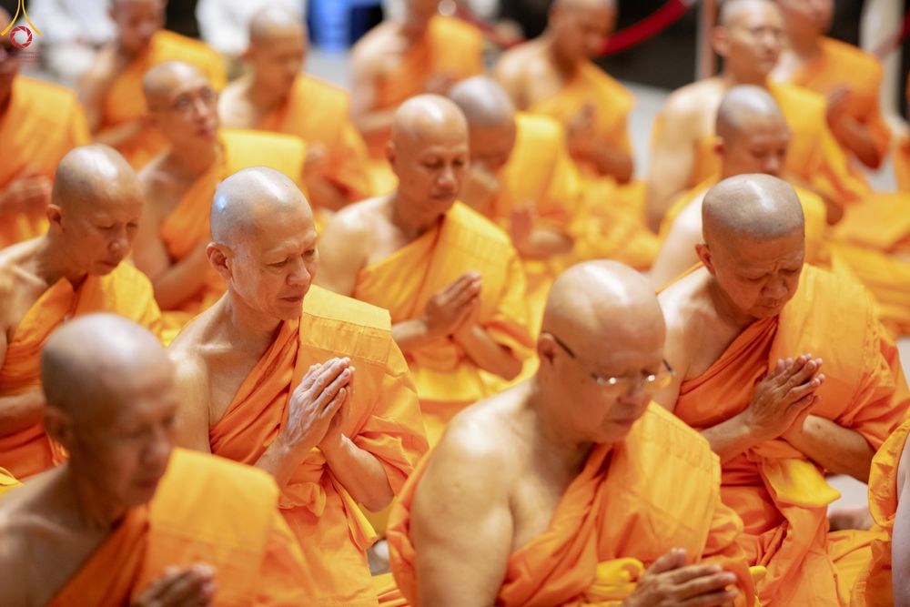 ภาพ No.335425:วันเสาร์ที่ 13 มิถุนายน พ.ศ.2569 พิธีขอบรรพชา , พิธีขอสรณคมน์และศีล , พิธีถวายบาตร , พิธีอุปสมบท โครงการอุปสมบทหมู่ผู้บริหาร รุ่นที่ 16 , โครงการอุปสมบทหมู่ธรรมทายาท  ระดับอุดมศึกษา รุ่นที่ 53 (ภาคฤดูฝน) ณ โบสถ์พระไตรปิฏก วัดพระธรรมกาย