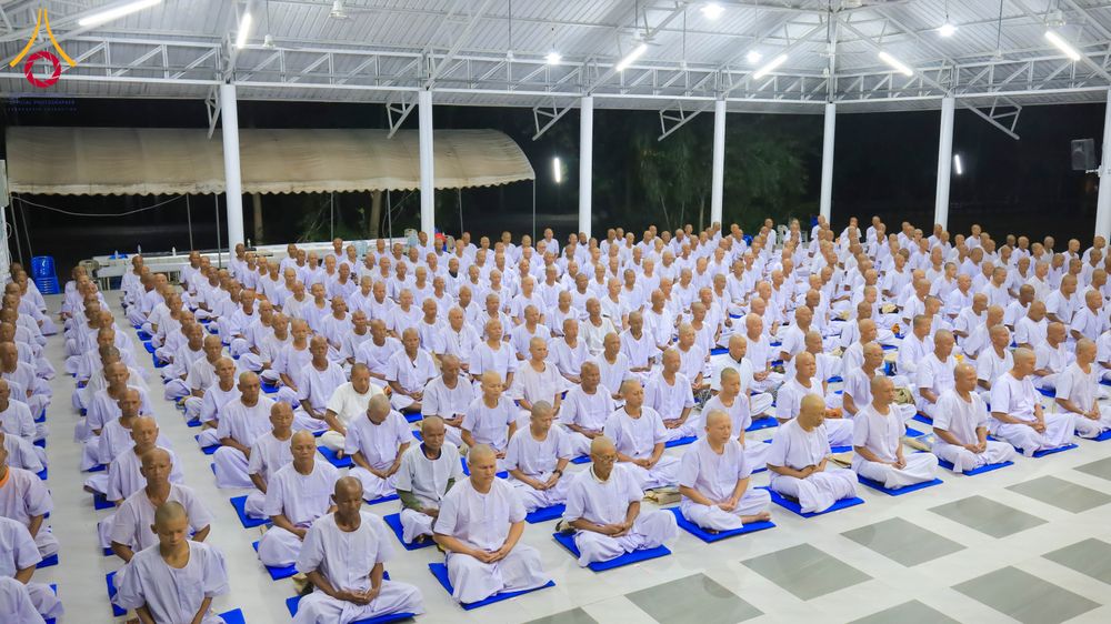 ภาพ No.285616:วันที่ 26-30  พฤศจิกายน พ.ศ. 2568  กิจกรรมสวดมนต์ นั่งสมาธิ ฟังธรรม ของนาคธรรมทายาท ในโครงการบวชบูชาธรรมมหาปูชนียาจารย์  ณ ศูนย์ปฏิบัติธรรมบุรีรัมย์ จ.บุรีรัมย์