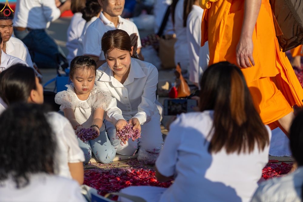 ภาพ No.287196:วันที่ 2 มกราคม พ.ศ.2569 พิธีต้อนรับพระธรรมยาตรา ครั้งที่ 1 (ภาพชุดที่ 2) ณ วัดพระธรรมกาย (วิหารหลวงปู่ - พระมหาธรรมกายเจดีย์)