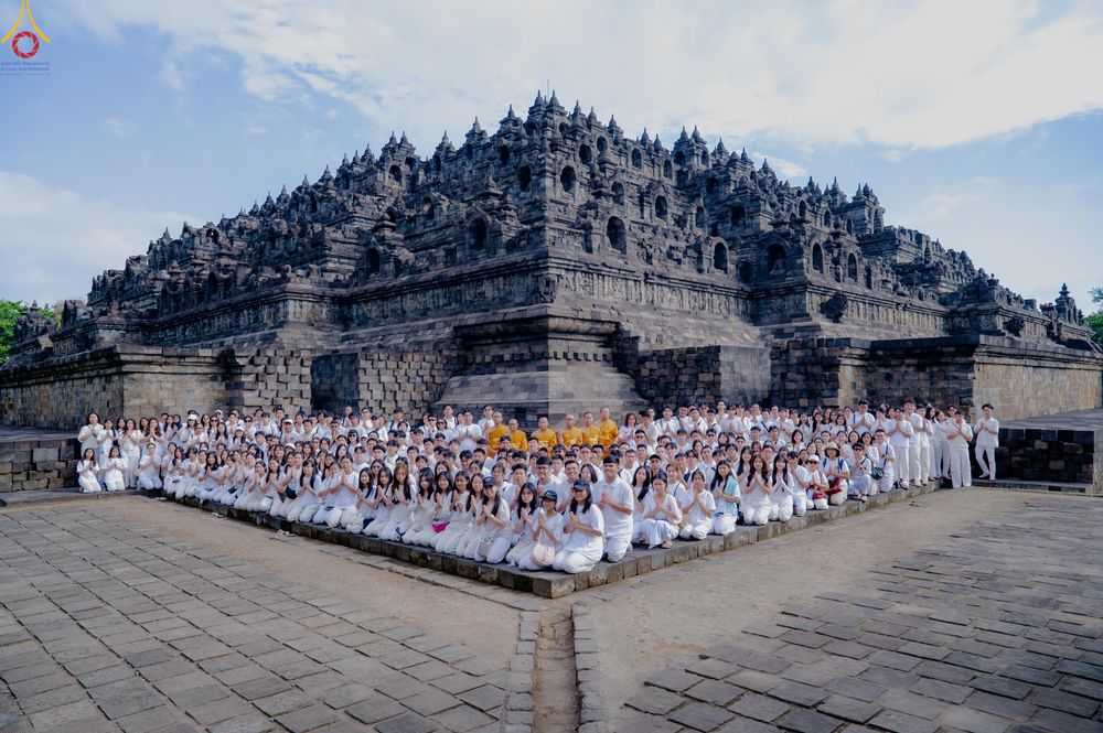 ภาพ No.331264:วันที่ 29 พฤษภาคม พ.ศ.2569 MBMI Tangerang (Majelis Agama Buddha Mahanikaya)  ได้มีการเตรียมงานเพื่อจัดงานวิสาขบูชานานาชาติ (ภาพชุดที่ 2)