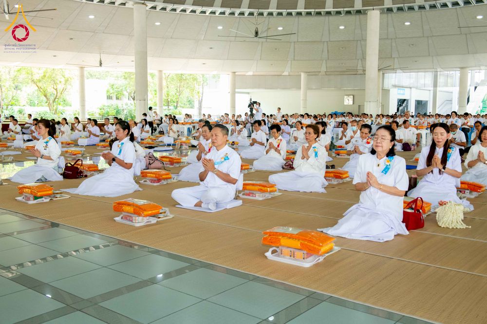 ภาพ No.326711:วันที่ 1 พฤษภาคม พ.ศ.2569 พิธีบุพเปตพลี ครั้งที่ 181 ร่วมอุทิศบุญแด่หมู่ญาติที่ล่วงลับไปแล้ว และสืบทอดอายุพระพุทธศาสนา ณ หอฉันคุณยายอาจารย์ฯ วัดพระธรรมกาย