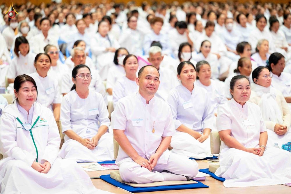 ภาพ No.344423:วันที่ 21-23 สิงหาคม พ.ศ. 2569 สัมมนารวมใจผู้นำบุญ บูชาธรรม 82 ปี หลวงพ่อธัมมชโย รุ่นที่ 1 กฐินสามัคคีทั่วไทย 30,000 วัด โครงการอุปสมบทบูชาธรรมมหาปูชนียาจารย์ 3,000 รูป  ณ ศูนย์ปฏิบัติธรรมเวิล์ดพีช วัลเล่ย์ จ.นครราชสีมา