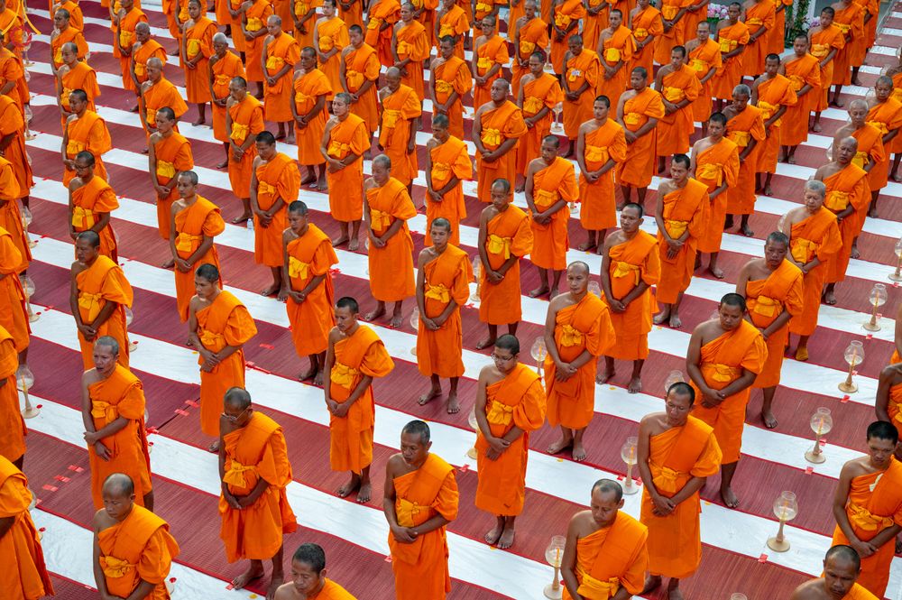 ภาพ No.293854:วันที่ 14 มกราคม พ.ศ. 2569 พิธีจุดประทีปถวายเป็นพุทธบูชา และบูชาธรรมมหาปูชนียาจารย์  ณ วัดสองพี่น้อง ต.ต้นตาล อ.สองพี่น้อง จ.สุพรรณบุรี ในโครงการธรรมยาตรา กตัญญูบูชา มหาปูชนียาจารย์ พระมงคลเทพมุนี(สด จนฺทสโร) พระผู้ปราบมาร อนุสรณ์สถาน 7 แห่ง ปีที่ 14