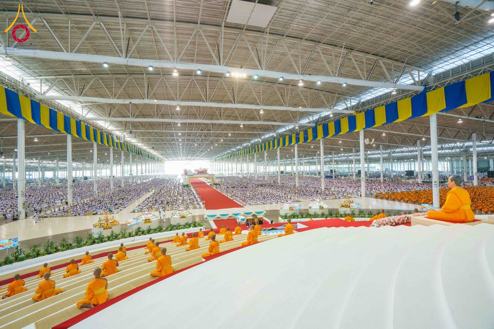 ภาพ No.308307:วันที่ 1  กุมภาพันธ์ พ.ศ. 2569 พิธีบูชาข้าวพระอาทิตย์ต้นเดือน ณ สภาธรรมกายสากล วัดพระธรรมกาย