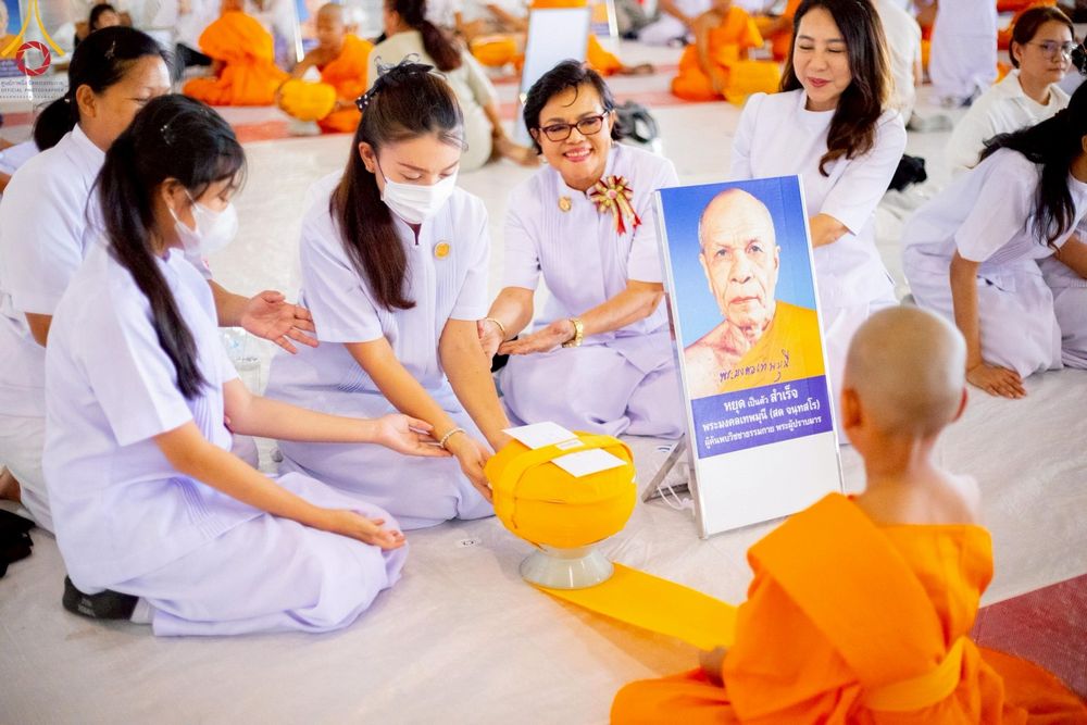 ภาพ No.215880:วันเสาร์ที่ 5 เมษายน พ.ศ. 2568 พิธีขอบรรพชา พิธีขอสรณคมน์และศีล  พิธีขอนิสสัย พิธีถวายบาตร ในโครงการบรรพชาสามเณรฟื้นฟูพระพุทธศาสนาทั่วไทย , โครงการหน่อแก้วเปรียญธรรม รุ่นที่ 13 ,  โครงการสามเณรยุวธรรมทายาท รุ่นที่ 33 , โครงการสามเณรมัชฌิมธรรมทายาท รุ่นที
