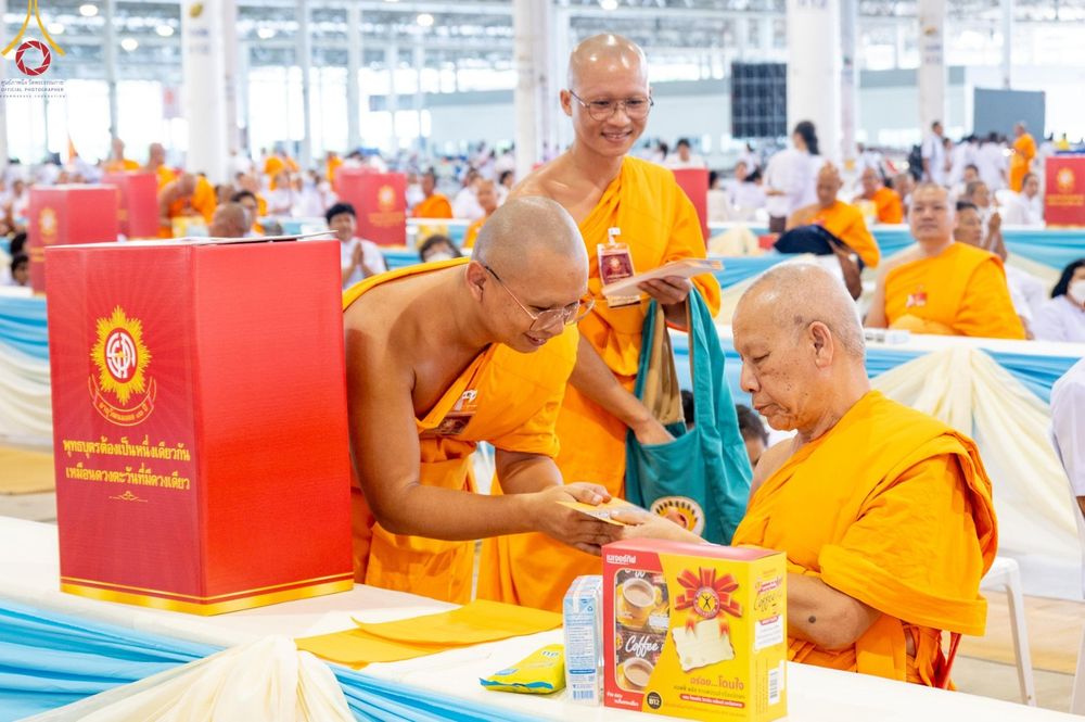 ภาพ No.148089:V.43 ภาพเตรียมงาน ปฎิบัติงาน ของเจ้าหน้าที่ อาสาสมัคร ทุกสถานะ เพื่อความสำเร็จ ในงานวันสมาธิโลก วันอาทิตย์ที่ 4 สิงหาคม พ.ศ.2567