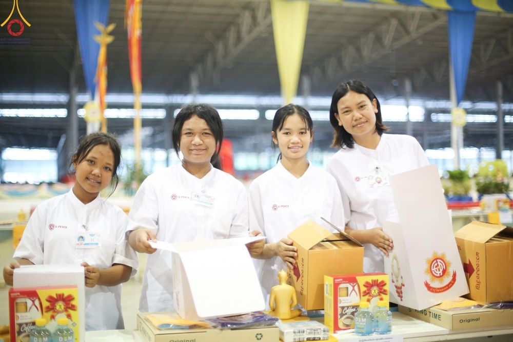 ภาพ No.61458:V.36 ทุ่มเทเพื่อพ่อ 80 ปี ภาพการเตรียมงานของหน่วยงานต่างๆ เพื่อพิธีฉลองอายุวัฒนมงคล 80 ปี หลวงพ่อธัมมชโย และรับถวายมหาสังฆทาน 10,000 กว่าวัดทั่วประเทศ ในวันคุ้มครองโลก จันทร์ที่ 22 เมษายน พ.ศ.2567