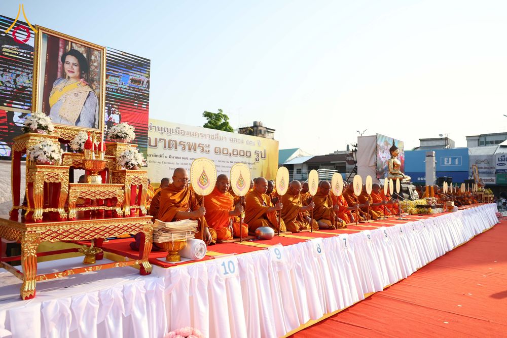 ภาพ No.312821:วันอาทิตย์ที่ 8 มีนาคม พ.ศ.2569 ทำบุญเมืองนครราชสีมา 558 ปี ตักบาตรพระ 10,000 รูป (ภาพชุดที่ 2)