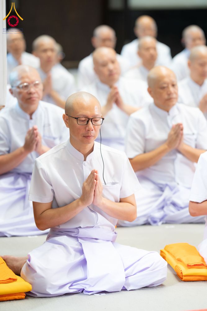 ภาพ No.286591:วันเสาร์ที่ 12 กรกฏาคม พ.ศ.2568 พิธีบรรพชาอุปสมบท  โครงการบรรพชาอุปสมบทหมู่ ธรรมทายาทนานาชาติ(ภาคภาษาจีน), โครงการบรรพชาสามเณร โรงเรียนนานาชาติ รุ่นที 14