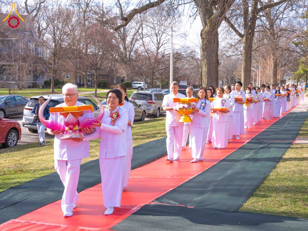 ภาพ No.318930:วันที่ 29 มีนาคม พ.ศ.2569 พิธีทอดผ้าป่าวัดพระธรรมกาย 20 ศูนย์สาขา และการประชุมภาคพื้นอเมริกา ไตรมาสที่ 1/2569 วัดพระธรรมกายชิคาโก ประเทศสหรัฐอเมริกา