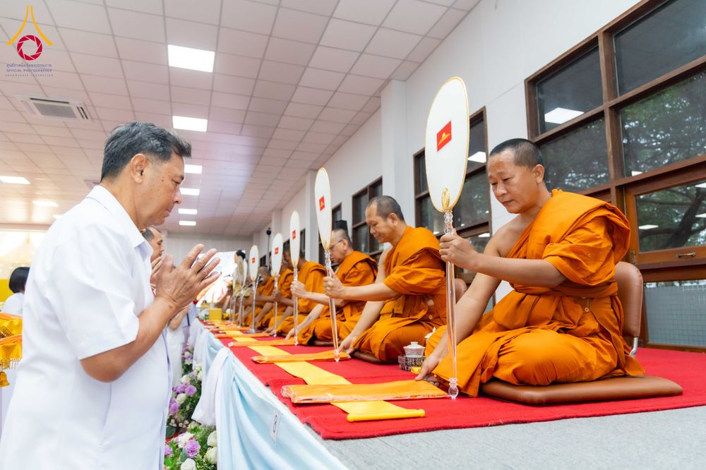 ภาพ No.316238:วันเสาร์ที่ 28 มีนาคม พ.ศ. 2569 พิธีบำเพ็ญกุศล คุณพ่อณรงค์ จินตมากุล  สิริอายุ 99 ปี 11 เดือน โยมบิดา พระครูปลัดรัตนวีรวัฒน์ (รังสฤษดิ์ อิทฺธิจินตโก) ที่ปรึกษาเจ้าคณะจังหวัดปทุมธานี เจ้าอาวาสวัดพระธรรมกาย  ณ ห้องปลูกศรัทธา 2 วัดพระธรรมกาย ปทุมธานี