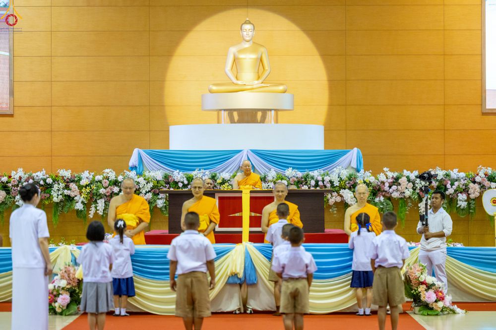 ภาพ No.339572:วันที่ 18 กรกฎาคม พ.ศ.2569 วันมหารำลึก ครั้งที่ 36 ณ ห้องแก้วสารพัดนึก 1 วัดพระธรรมกาย