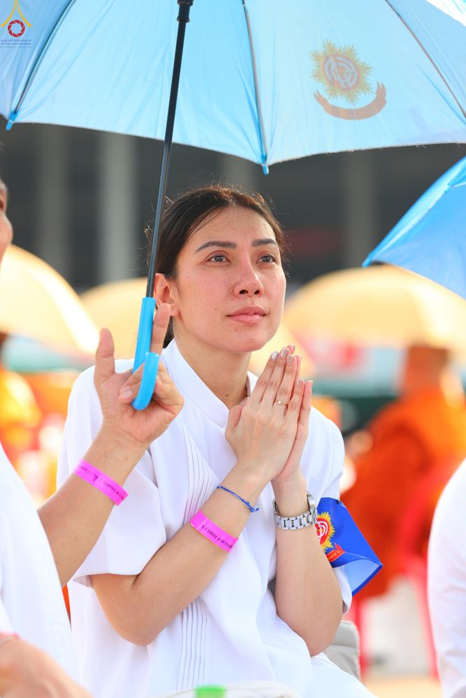 ภาพ No.323984:วันที่ 22 เมษายน พ.ศ.2569 (วันคุ้มครองโลก) พิธีถวายมหาสังฆทาน 40,000 กว่าวัดทั่วประเทศ ณ ลานธรรม พระมหาธรรมกายเจดีย์ วัดพระธรรมกาย