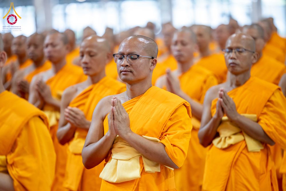 ภาพ No.308715:วันที่ 1 กุมภาพันธ์ พ.ศ. 2569 พิธีรับประกาศนียบัตร และพระของขวัญพระธรรมยาตรา ณ สภาธรรมกายสากล วัดพระธรรมกาย จ.ปทุมธานี