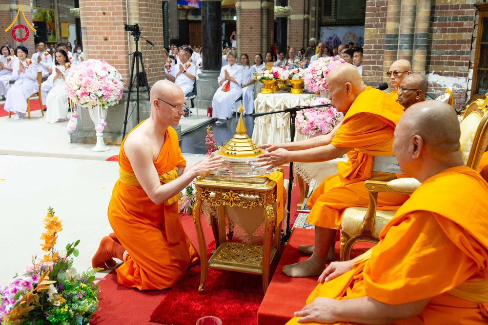 ภาพ No.329687:วันที่ 16 พฤษภาคม พ.ศ.2569 พิธีประดิษฐานพระประธาน และบรรจุพระบรมสารีริกธาตุ เนเธอร์เเลนด์