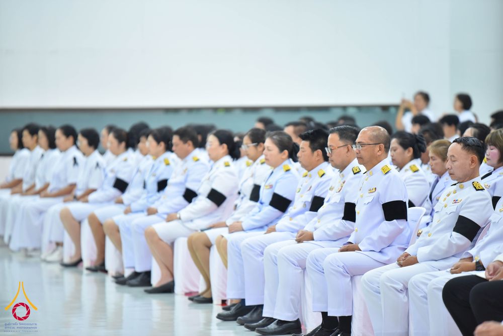 ภาพ No.344242:วันที่ 12 สิงหาคม พ.ศ. 2569  พสกนิกรชาวอำเภอคลองหลวง พร้อมใจร่วมพิธีสวดพระพุทธมนต์และทำบุญตักบาตรถวายพระราชกุศล เนื่องในวันคล้ายวันพระราชสมภพ สมเด็จพระบรมราชชนนีพันปีหลวง และวันแม่แห่งชาติ 12 สิงหาคม 2569