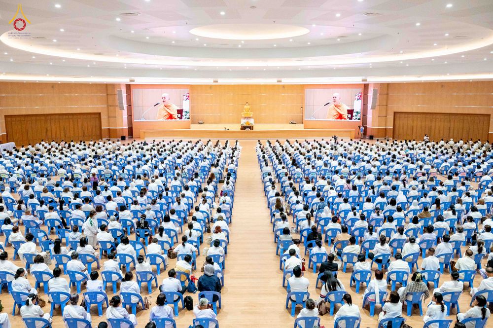 ภาพ No.344365:วันที่ 21-23 สิงหาคม พ.ศ. 2569 สัมมนารวมใจผู้นำบุญ บูชาธรรม 82 ปี หลวงพ่อธัมมชโย รุ่นที่ 1 กฐินสามัคคีทั่วไทย 30,000 วัด โครงการอุปสมบทบูชาธรรมมหาปูชนียาจารย์ 3,000 รูป  ณ ศูนย์ปฏิบัติธรรมเวิล์ดพีช วัลเล่ย์ จ.นครราชสีมา