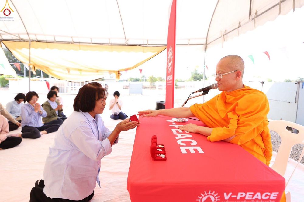 ภาพ No.306713:ภาพเบื้องหลังอาสาสมัครรวมใจ ชุดที่ 5 ในโครงการธรรมยาตรา กตัญญูบูชา มหาปูชนียาจารย์ พระมงคลเทพมุนี(สด จนฺทสโร) พระผู้ปราบมาร อนุสรณ์สถาน 7 แห่ง ปีที่ 14