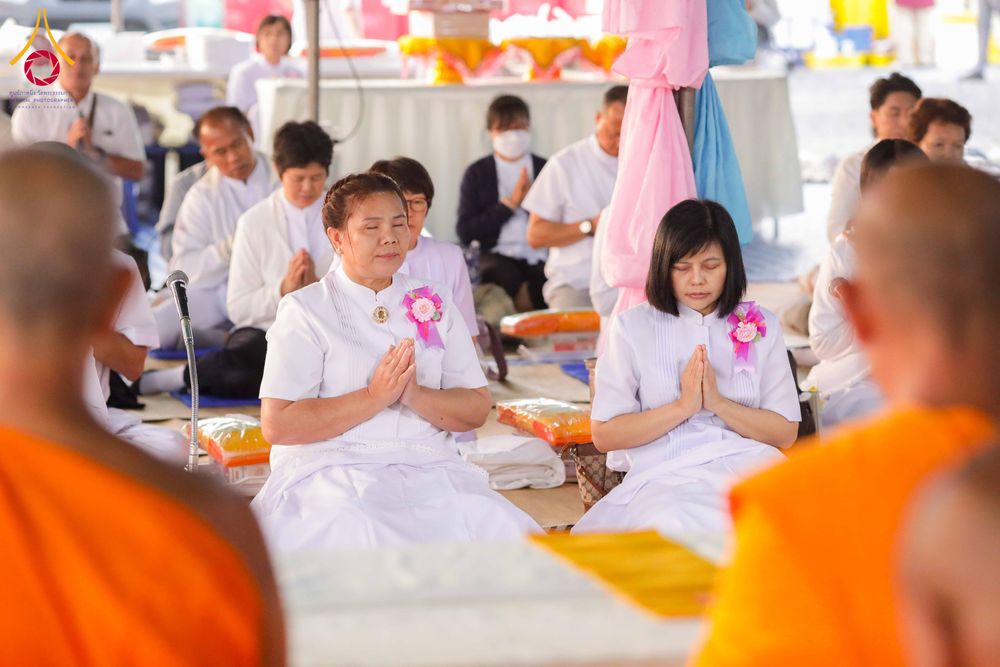 ภาพ No.301078:วันที่ 23 มกราคม พ.ศ. 2569 พิธีถวายภัตตาหารเป็นสังฆทาน แด่พระธรรมยาตรา ณ อนุสรณ์สถานบางปลา วัดบางปลา อำเภอบางเลน จังหวัดนครปฐม ในโครงการธรรมยาตรา กตัญญูบูชา มหาปูชนียาจารย์ พระมงคลเทพมุนี(สด จนฺทสโร) พระผู้ปราบมาร อนุสรณ์สถาน 7 แห่ง ปีที่ 14