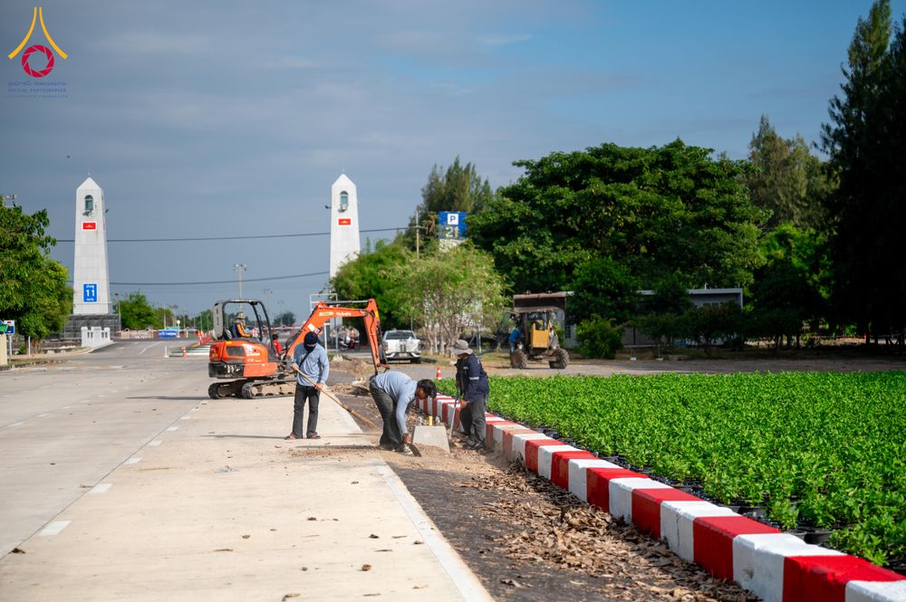 ภาพ No.285359:วันพุธที่ 10 ธันวาคม พ.ศ.2568  การเตรียมความพร้อมในโครงการธรรมยาตรา กตัญญูบูชา มหาปูชนียาจารย์ พระมงคลเทพมุนี(สด จนฺทสโร) พระผู้ปราบมาร อนุสรณ์สถาน 7 แห่ง ปีที่ 14 เก็บดอกเบญจทรัพย์ ณ วัดพระธรรมกาย
