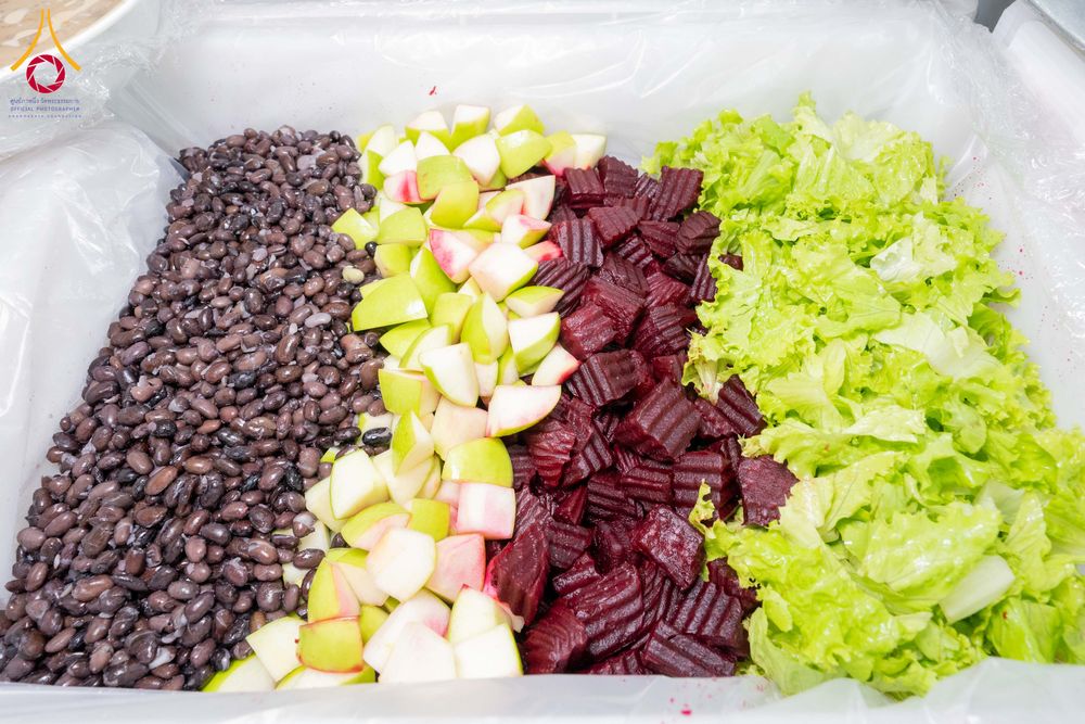 ภาพ No.297929:วันที่ 19 มกราคม พ.ศ. 2569 พิธีถวายภัตตาหารเป็นสังฆทาน แด่พระธรรมยาตรา ณ อนุสรณ์สถานบางปลา วัดบางปลา อำเภอบางเลน จังหวัดนครปฐม ในโครงการธรรมยาตรา กตัญญูบูชา มหาปูชนียาจารย์ พระมงคลเทพมุนี(สด จนฺทสโร) พระผู้ปราบมาร อนุสรณ์สถาน 7 แห่ง ปีที่ 14