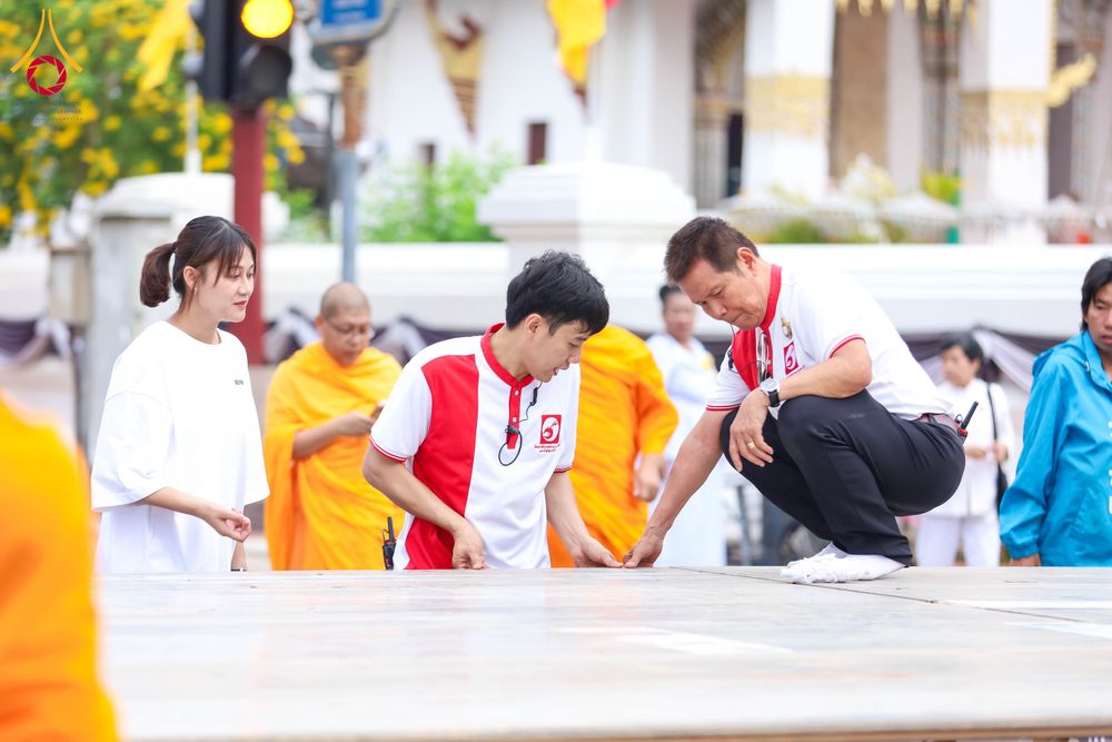 ภาพ No.310907:วันอาทิตย์ที่ 22 กุมภาพันธ์ พ.ศ. 2569 พิธีตักบาตรเเด่คณะพระภิกษุสงฆ์ 1,111 รูป จังหวัดน่าน หนึ่งในโครงการตักบาตรพระ 2,000,000 รูป 77 จังหวัดทั่วไทย ในวาระอันเป็นมงคลยิ่ง ครบรอบ 744 ปี นครน่าน สืบสานศรัทธา ทำบุญใหญ่ของเมืองน่าน ณ ข่วงเมือง วัดภูมินทร์ อำเ