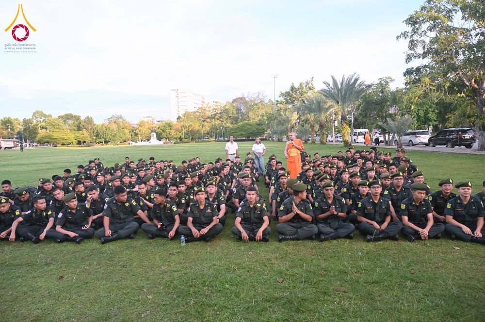 ภาพ No.349104:วันอาทิตย์ที่ 13 กันยายน พ.ศ. 2569 ตักบาตรพระ 1,000 รูป ยะลา ถวายเป็นพุทธบูชาเเละพระราชกุศล  ทำบุญเมืองยะลา 235 ปี  ณ ถนนสุขยางค์ (เฉลิมพระเกียรติ)  อำเภอเมือง จังหวัดยะลา