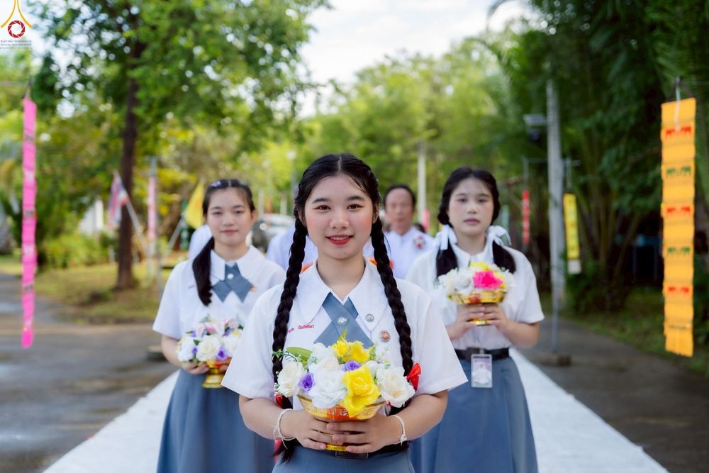 ภาพ No.256949:วันพฤหัสบดีที่ ๑๖ ตุลาคม พ.ศ. ๒๕๖๘ พิธีทอดกฐินสามัคคีเพื่อรองรับประดิษฐานองค์เจดีย์ ณ ศูนย์ปฏิบัติธรรมเถินเทิดธรรม อ.เถิน จ.ลำปาง