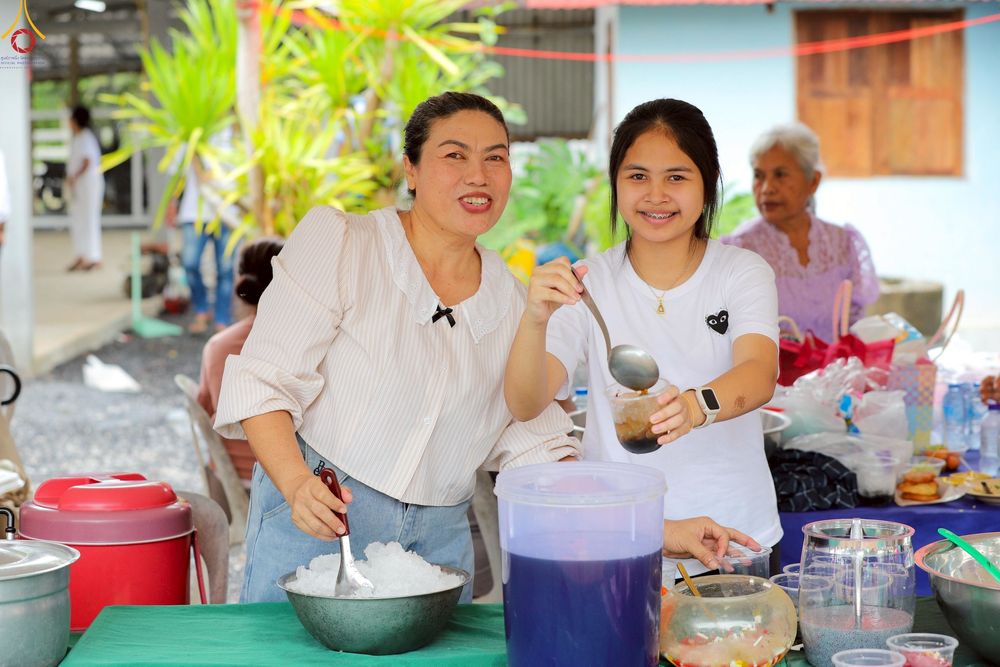 ภาพ No.258198:วันที่ 18 ตุลาคม พ.ศ. 2568 พิธีทอดกฐินสามัคคีทั่วไทย 30,000 วัด โดยคณะศิษยานุศิษย์ บูชาธรรม 81 ปี หลวงพ่อธัมมชโย ณ วัดนอก จ.สุราษฎร์ธานี