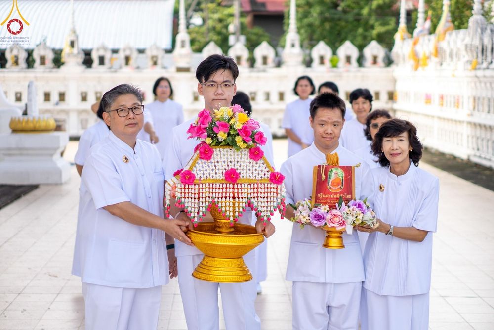 ภาพ No.169184:พิธีทอดกฐิน ณ วัดรางบัว แขวงบางหว้า เขตภาษีเจริญ จ.กรุงเทพมหานคร ในโครงการกฐินสามัคคีทั่วไทย 30,000 วัด บูชาธรรม 80 ปี หลวงพ่อธัมมชโย โดยคณะศิษยานุศิษย์วัดพระธรรมกาย วันที่ 20 ตุลาคม พ.ศ. 2567
