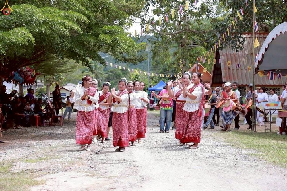 ภาพ No.268235:วันที่ 26 ตุลาคม พ.ศ. 2568 พิธีทอดกฐินสามัคคีทั่วไทย ณ ที่พักสงฆ์บ้านลำย๊ะ ต.บาโหย อ.สะบ้าย้อย จ.สงขลา โดยคณะศิษยานุศิษย์ บูชาธรรม 81 ปี หลวงพ่อธัมมชโย