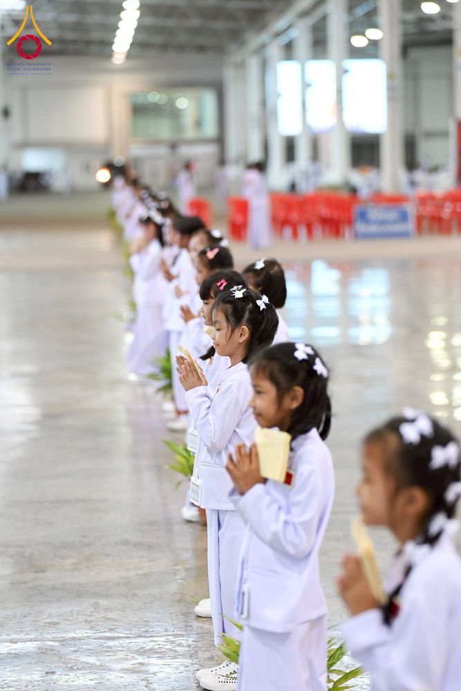 ภาพ No.261162:วันอาทิตย์ที่ 5 ตุลาคม พ.ศ. 2568 พิธีจุดเทียนใจ ไฟนิรันด์ อนันตชัย ณ สภาธรรมกายสากล วัดพระธรรมกาย