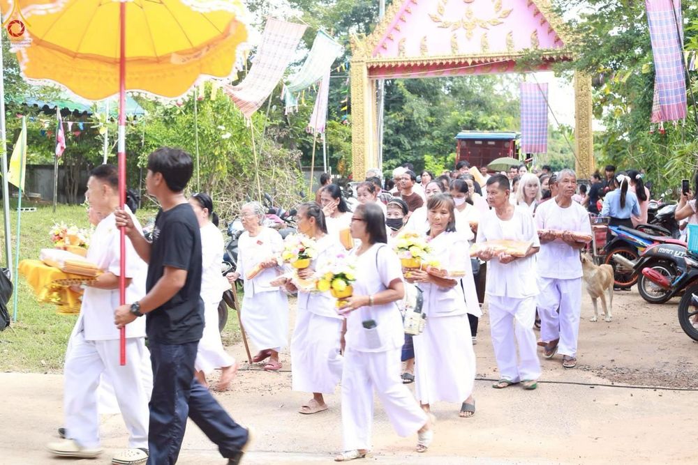 ภาพ No.258759:วันที่ 18 ตุลาคม พ.ศ. 2568 พิธีทอดกฐินสามัคคีทั่วไทย 30,000 วัด โดยคณะศิษยานุศิษย์ บูชาธรรม 81 ปี หลวงพ่อธัมมชโย ณ วัดซับสมบูรณ์ ตำบลโนนดินแดง อำเภอโนนดินแดง จังหวัดบุรีรัมย์