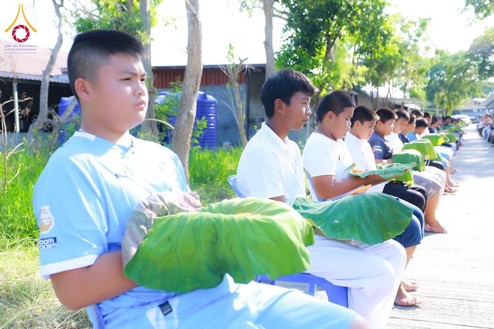 ภาพ No.317295:วันอาทิตย์ที่ 29 มีนาคม พ.ศ. 2569 พิธีตัดปอยผมและปลงผม ว่าที่สามเณร ศูนย์อบรมเยาวชนนครปฐม