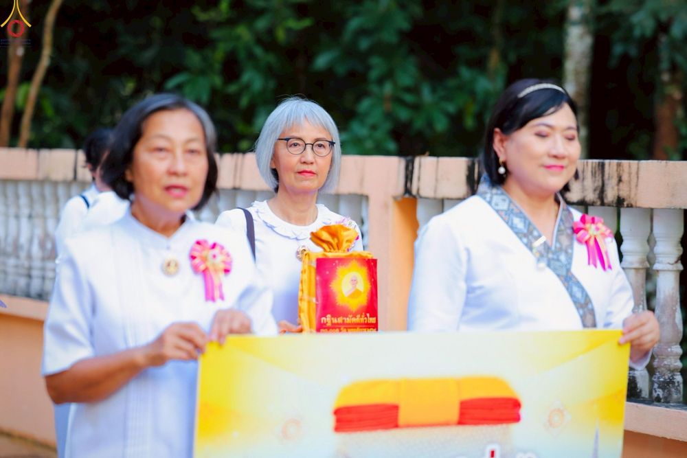 ภาพ No.272470:วันที่ 1 พฤศจิกายน พ.ศ. 2568 พิธีทอดกฐินสามัคคีทั่วไทย ณ วัดโคกสว่าง ต.สำพันตา อ.นาดี จ.ปราจีนบุรี โดยคณะศิษยานุศิษย์ บูชาธรรม 81 ปี หลวงพ่อธัมมชโย