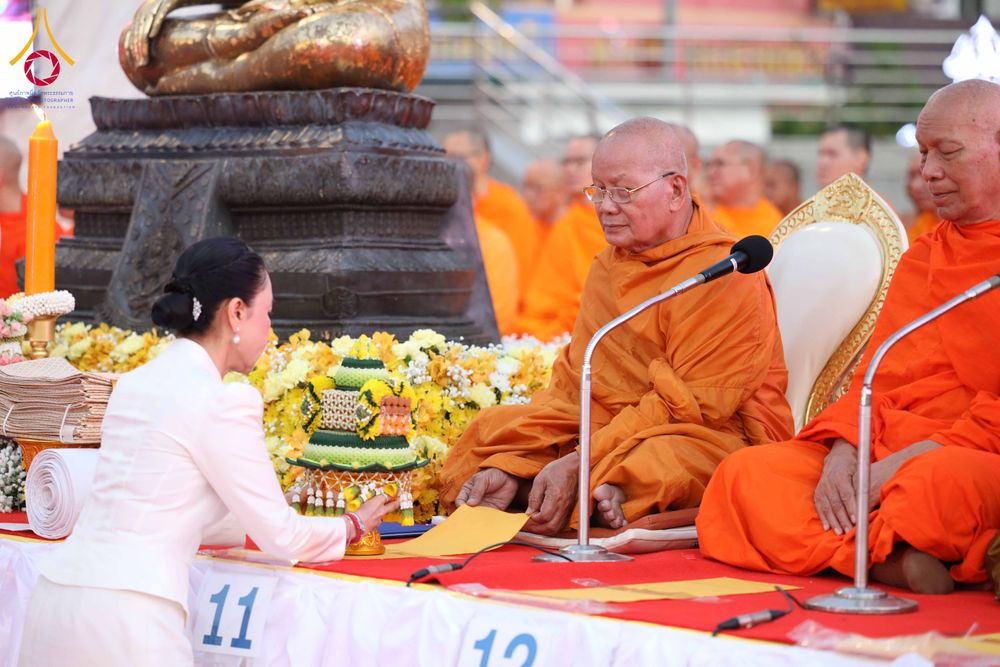 ภาพ No.312508:วันอาทิตย์ที่ 8 มีนาคม พ.ศ.2569 ทำบุญเมืองนครราชสีมา 558 ปี ตักบาตรพระ 10,000 รูป