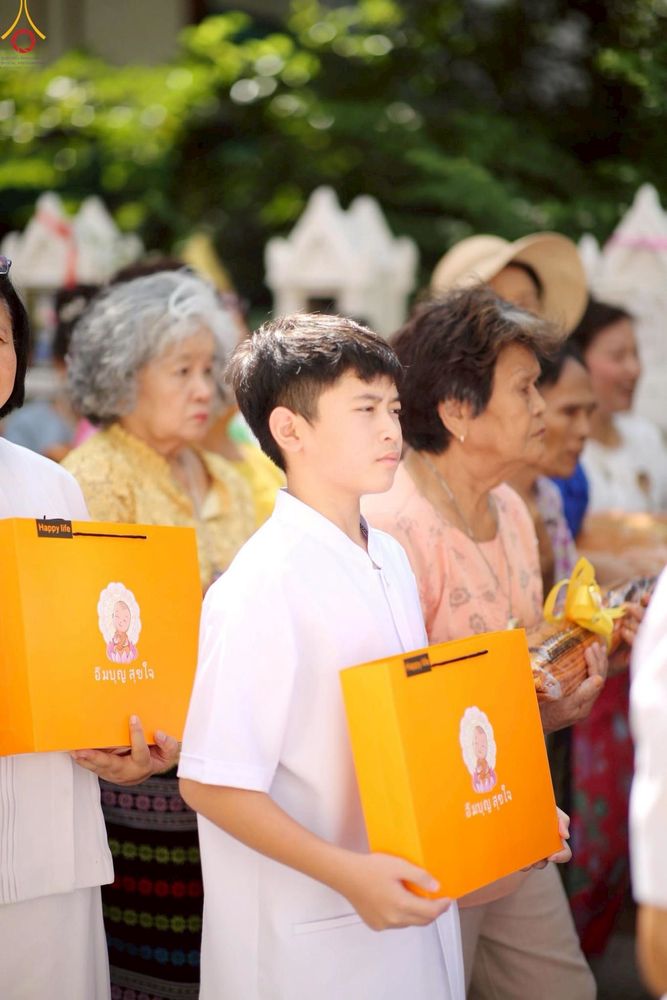 ภาพ No.265355:วันที่ 23 ตุลาคม พ.ศ. 2568 พิธีทอดกฐินสามัคคีทั่วไทย ณ วัดไทรม้าเหนือ ต.ไทรม้า อ.เมืองนนทบุรี จ.นนทบุรี โดยคณะศิษยานุศิษย์ บูชาธรรม 81 ปี หลวงพ่อธัมมชโย